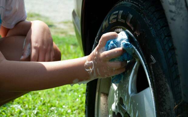 Как самому помыть машину и не попасть на штраф