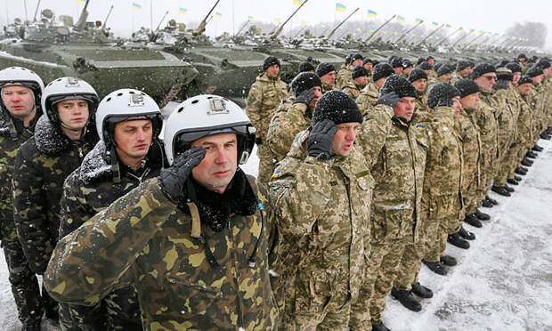 Почему хунта Киева не вводит военное положение 