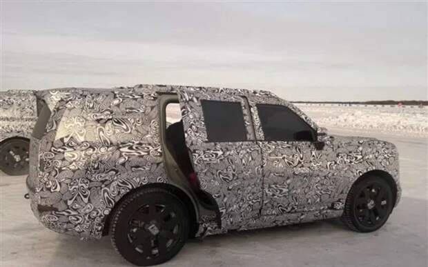 Внешность нового Freelander рассекретили в ходе краш-теста