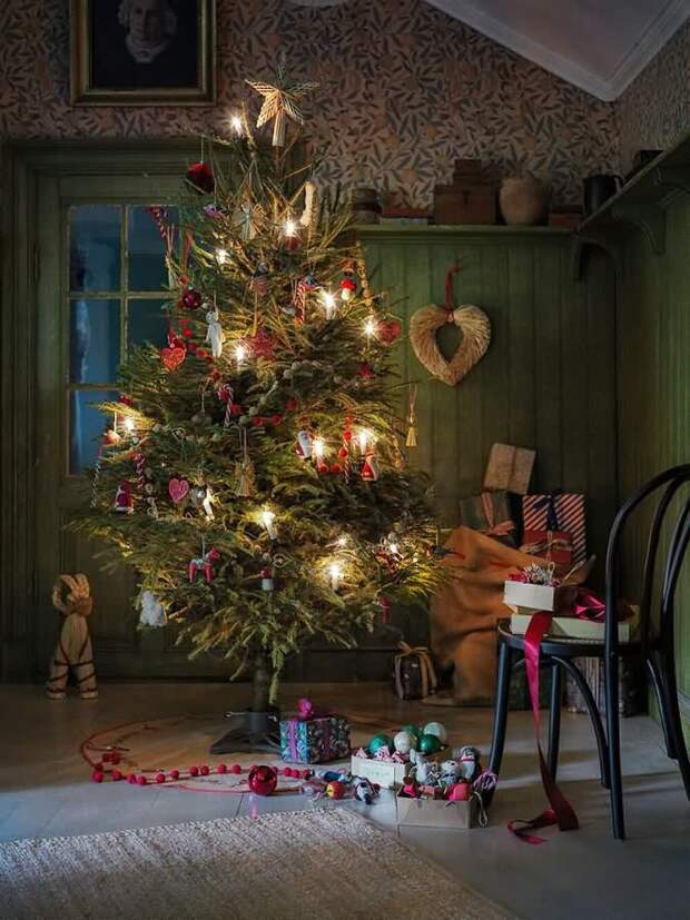 Une-decoration-de-Noel-pleine-de-charme-et-de-naturel-PLANETE-DECO-a-home