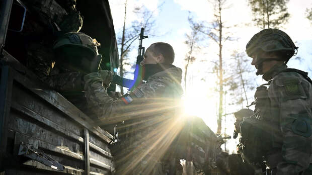Российские военные в зоне проведения спецоперации Российские военные в зоне проведения спецоперации - РИА Новости, 1920, 14.11.2023