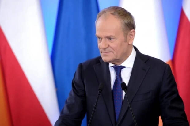 Туск заявил, что обрадует папу римского одной деталью
