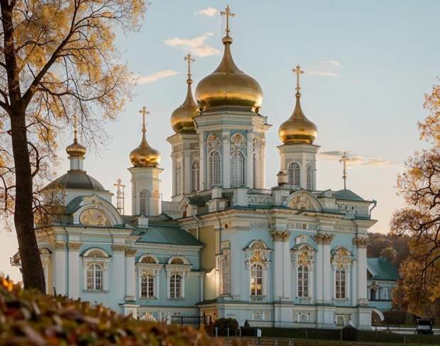 Юлия Барановская по вечерам трудится в монастыре