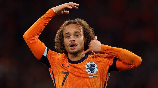 «Тоттенхэм» выступил с официальным заявлением по травме Хави Симонса