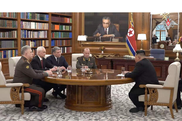 Асиметричный ответ: после еврокредита Украине РФ активизировала военные связи с КНР и КНДР