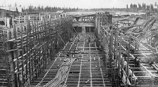Архивные снимки начала строительства знаменитых сооружений
