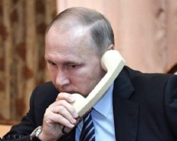 Раскрыты подробности возмутившего Порошенко разговора с Путиным