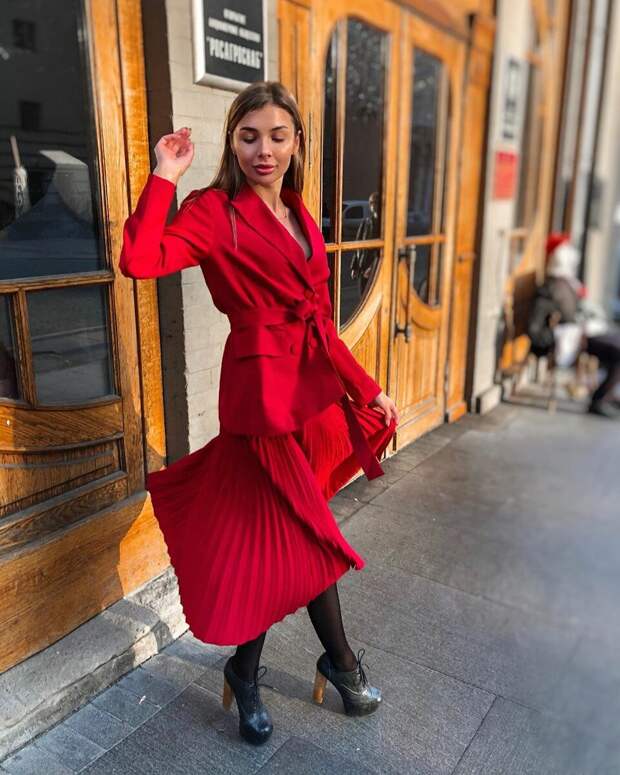 https://www.instagram.com/zolotoy_pesok/