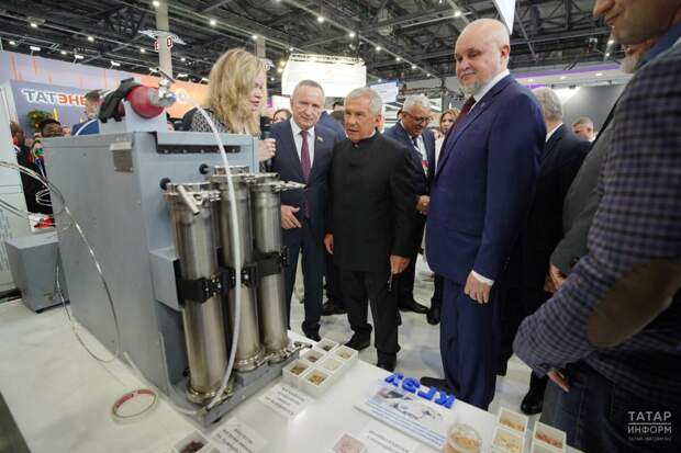 Миңнеханов һәм Цивилев «Энергопром-2026» күргәзмәсен карады