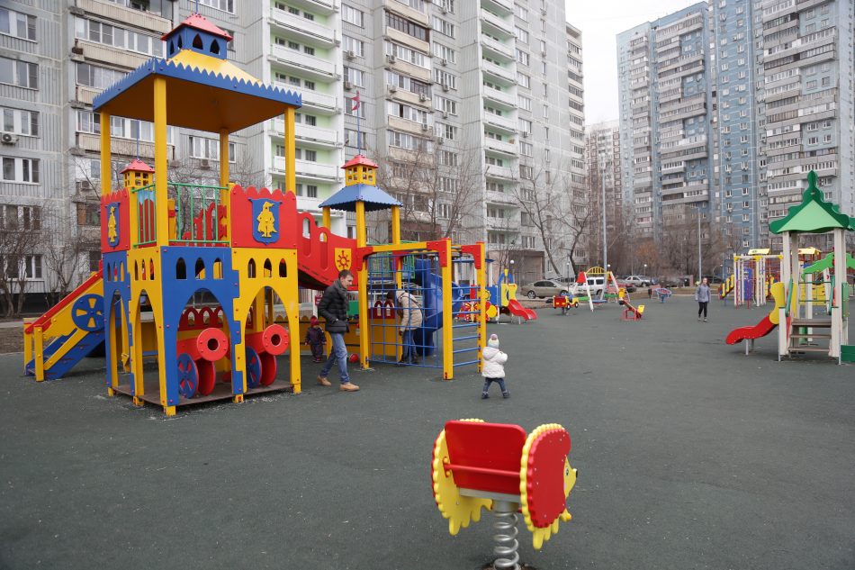 Детская площадка/Артур Новосильцев