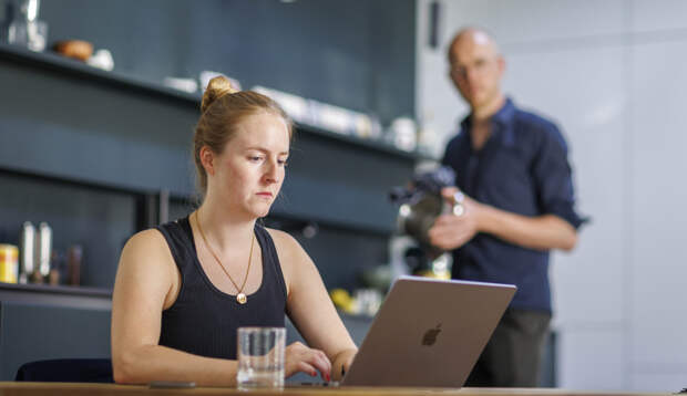 Самодостаточность против близости: что мешает отношениям даже при любви к себе