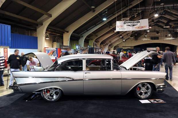 Очень бодрый Хот Род 1957 Chevy (14 фото) Очень бодрый Хот Род 1957 Chevy (14 фото)