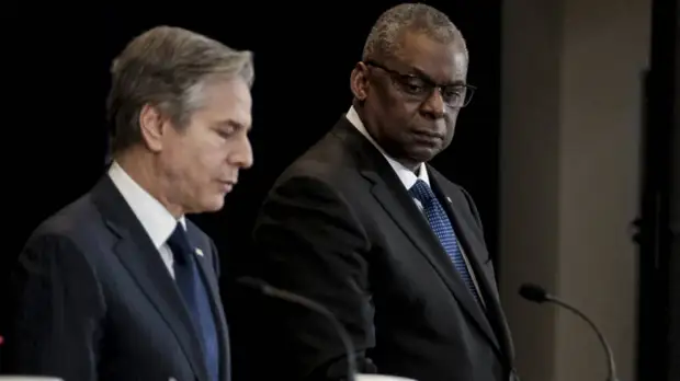 СМИ: Зеленский принял в Киеве руководителей Госдепа и Пентагона