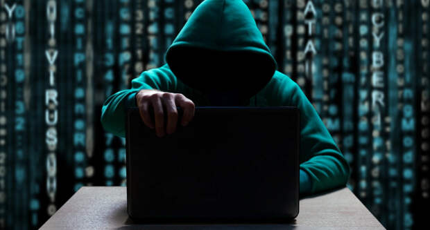 Хакеры "слили" русским "ботов": На Украине осознали, как Россия взламывает "Старлинки"