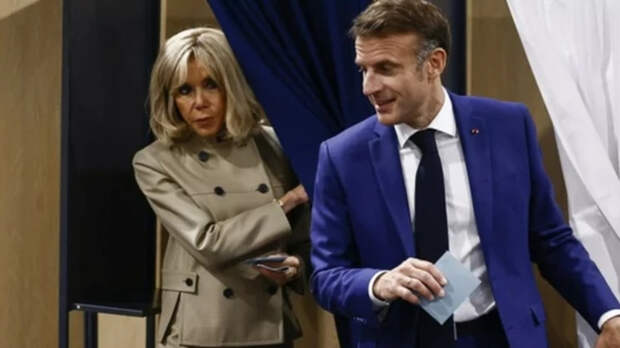 Брижит Макрон пожаловалась на мрачные стороны власти