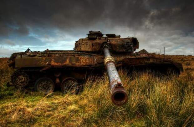 terraoko 2014 121601 3 10 могучих танковых кладбищ и заброшенных мест битв.