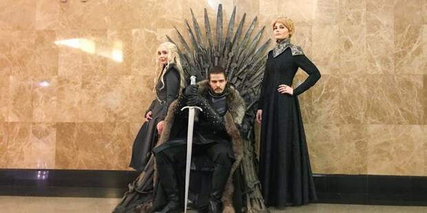 Железный трон из популярного сериала появится в столичном метро/ Фото mos.ru