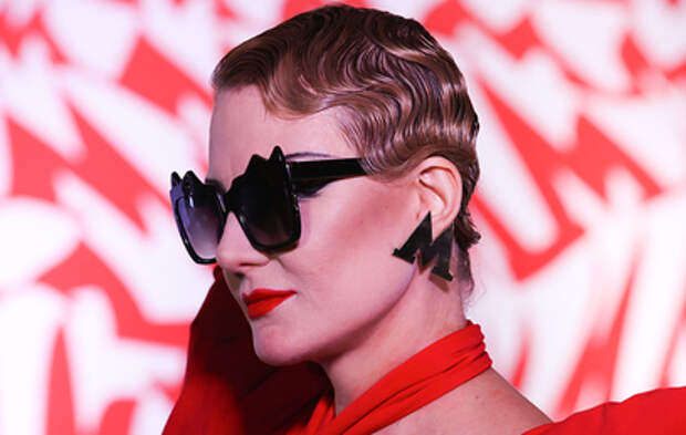 Рената Литвинова вернулась в Россию