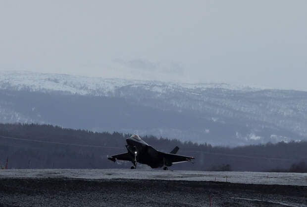 Стало известно о крушении американского истребителя-невидимки