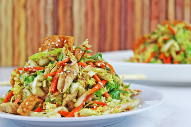 Салат с грудкой и корейской морковкой: подбор ингредиентов и рецепт приготовления