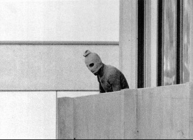 Террористическая акция "Черного  сентября" на Мюнхенской Олимпиаде 1972 года катастрофы, прямой эфир, съемки