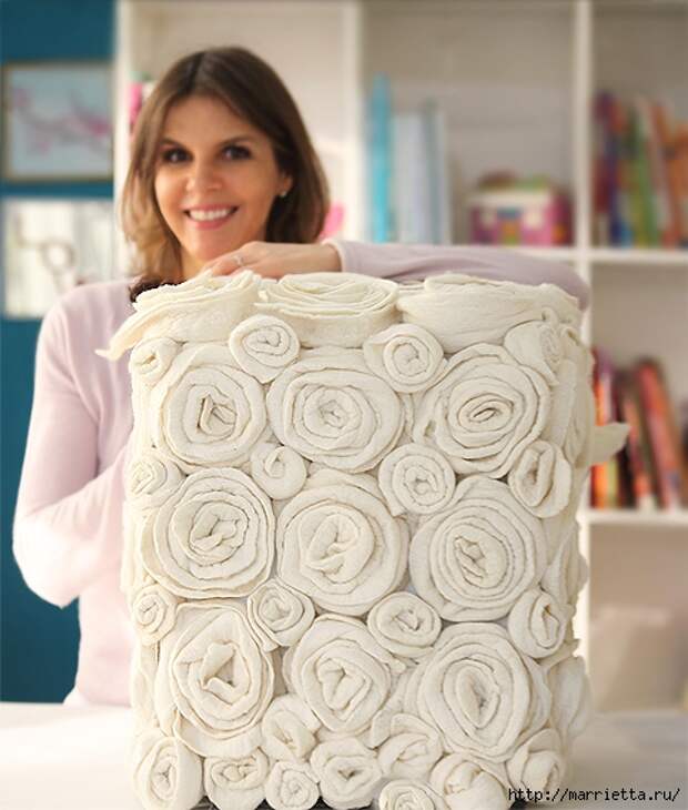 28-faca-voce-mesmo-customize-seu-pufe-com-incriveis-flores-de-feltro (481x567, 194Kb)
