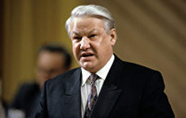 Ельцин был императором и искренне считал себя виновным в распаде СССР - Лукашенко