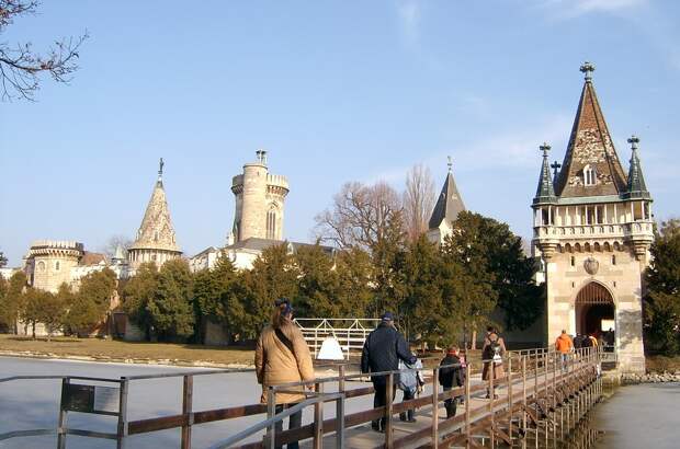 Laxenburg_01.jpg Laxenburg_01.jpg