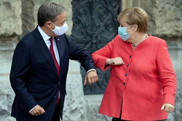 «Хромая утка» Меркель назвала будущего канцлера Германии