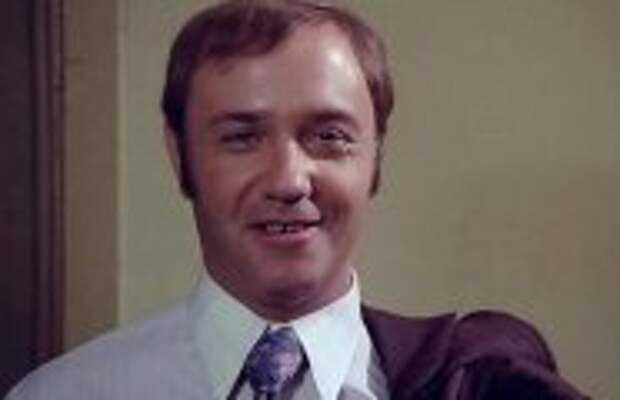 Шоу-бизнес: Какие профессии выбрали дети Леонида Куравлева, и на кого похожи его внуки: семейные секреты знаменитого артиста