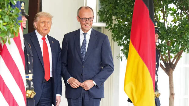 Мерц критикует Трампа и Брюссель, пока экономика Германии буксует
