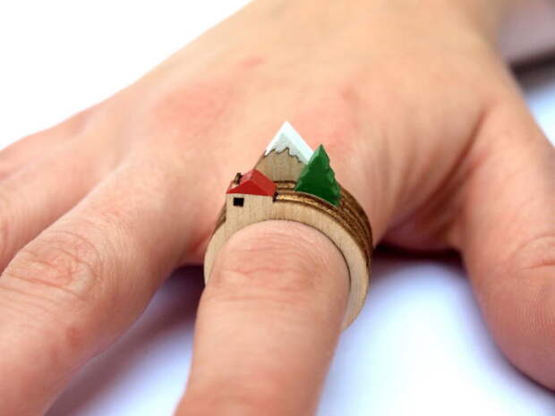 Деревянное кольцо с пейзажем