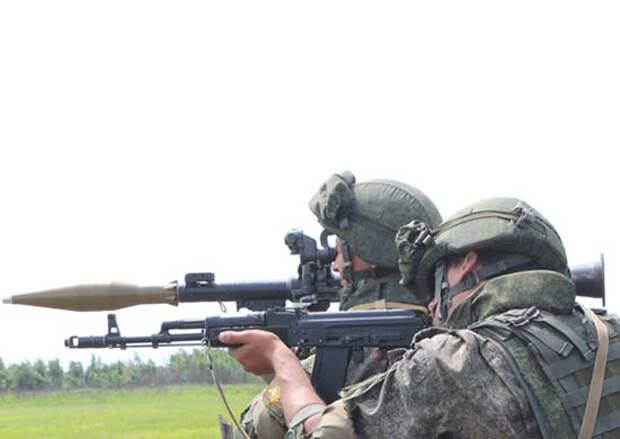 Гранатометчики общевойсковой армии ВВО отрабатывают уничтожение бронетехники условного противника в Приморском крае