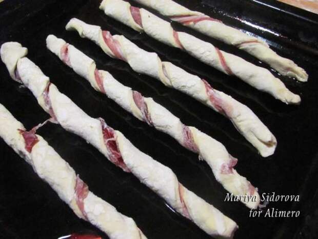 слоеные спиральки с копченым мясом рецепт слоеные спиральки с копченым мясом рецепт