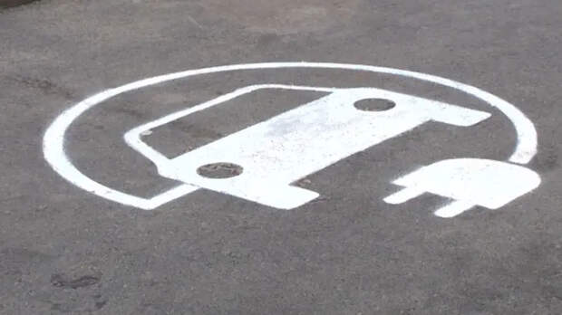 В Петербурге появилась возможность брать в аренду электромобили