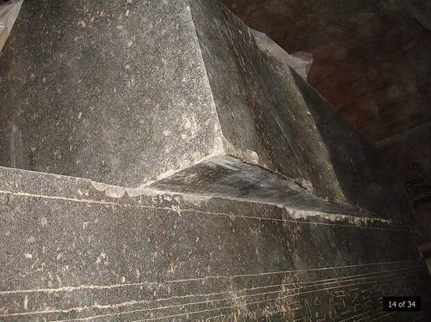 Невероятные каменные саркофаги: первый спуск в Серапеум