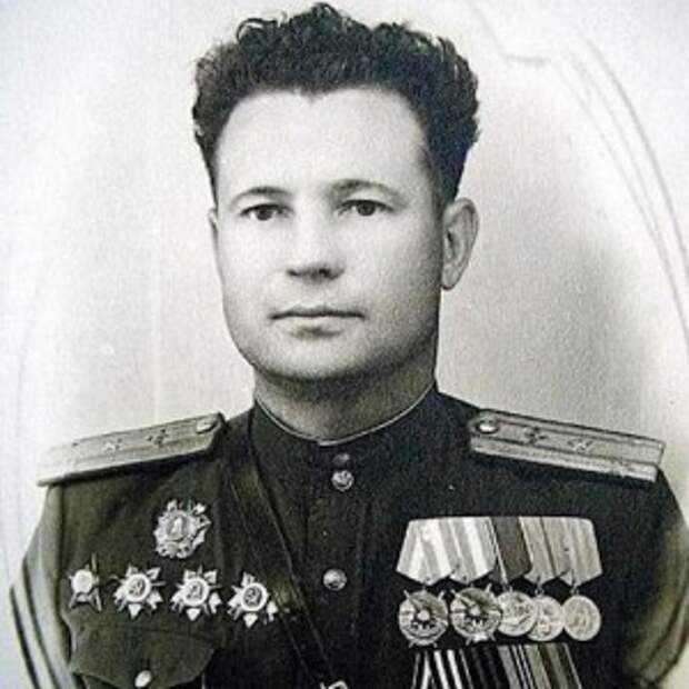 Русский герой Иван Фёдоров – уникальный лётчик, которого наградил и Гитлер, и Сталин