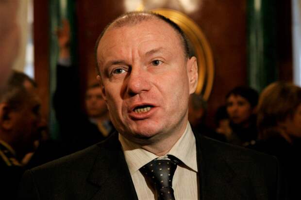 Потанин заявил, что Россия давно перестала быть мировой бензоколонкой