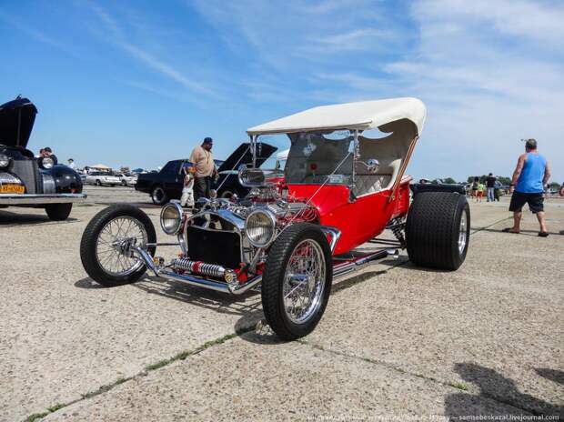 Шоу старых автомобилей в Бруклине авто, ретро авто, олдтаймер