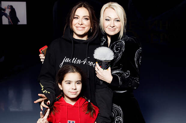 Ани Лорак, Филипп Киркоров, Дима Билан и другие на премьере ледового шоу Яны Рудковской и Евгения Плющенко