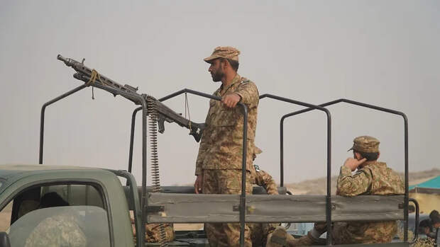 Пограничные столкновения с Афганистаном: Пакистан отрицает гибель военных