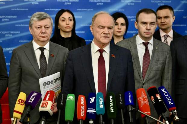 Центробанк снизил ставку до 14,5%, Зюганов назвал это «кладбищенской экономикой»: обзор внутренней политики России за неделю