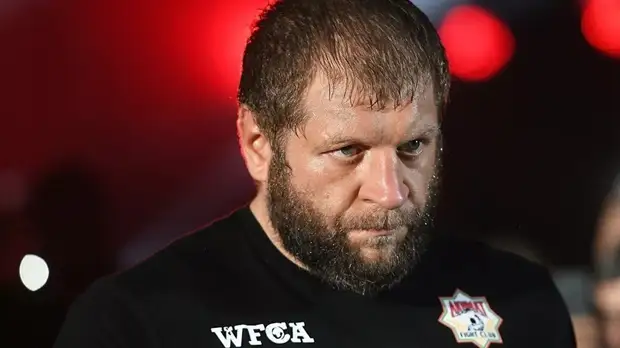 Бой Александра Емельяненко с Исмаиловым перенесён в Сочи