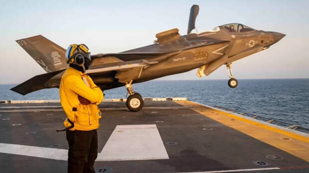 «Оба плохие»: названы два варианта дальнейших действий Трампа в Иране