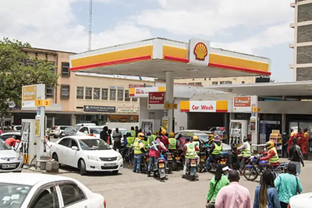 Компания Shell заявила о "болезненном" исходе из России: Потери оцениваются в миллиарды долларов