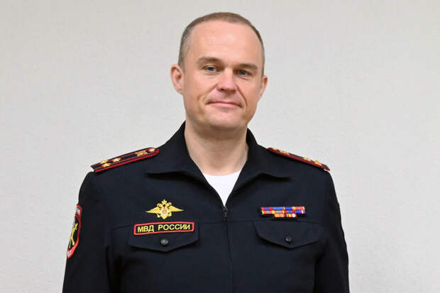 Обвиняемый во взятках экс-глава УМВД РФ по Ростову хочет заключить контракт с МО