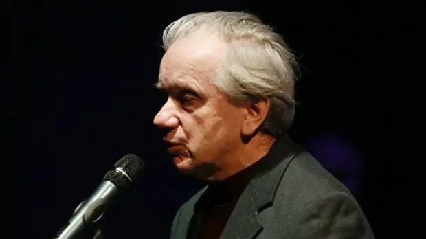 Актёру Евгению Стеблову стало плохо на церемонии прощания с Юрским