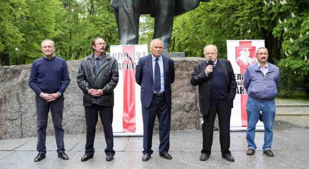 Белорусская оппозиция призвала президента Литвы «присмотреться» к Лукашенко Белорусская оппозиция призвала президента Литвы «присмотреться» к Лукашенко