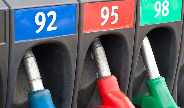 На 2% снизился спрос на бензин в октябре, на дизтопливо — на 10%