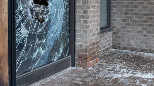 Обломки дрона повредили дом в Румынии